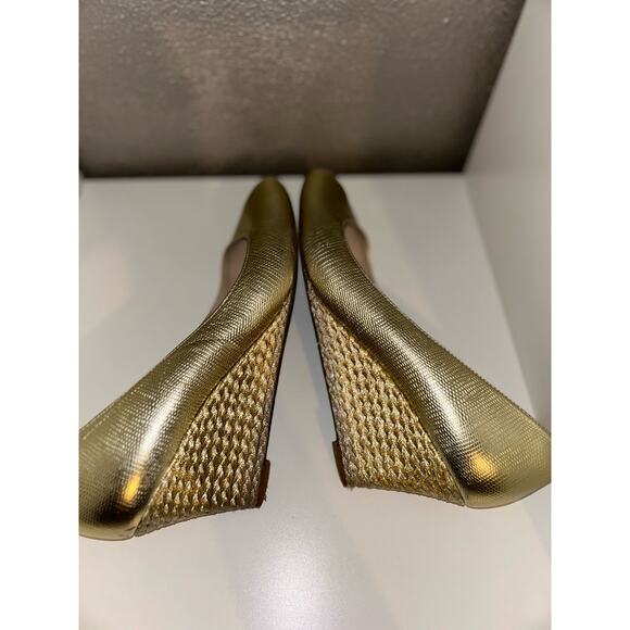 ✨ LK Bennett Gold Metallic Wedge Heels – Size 8.5 – Glam, Chic & Shimmery! ✨ - Picture 6 of 10